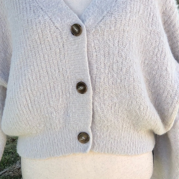 Women’s Double Zero L Cream Cardigan - Picture 4 of 14